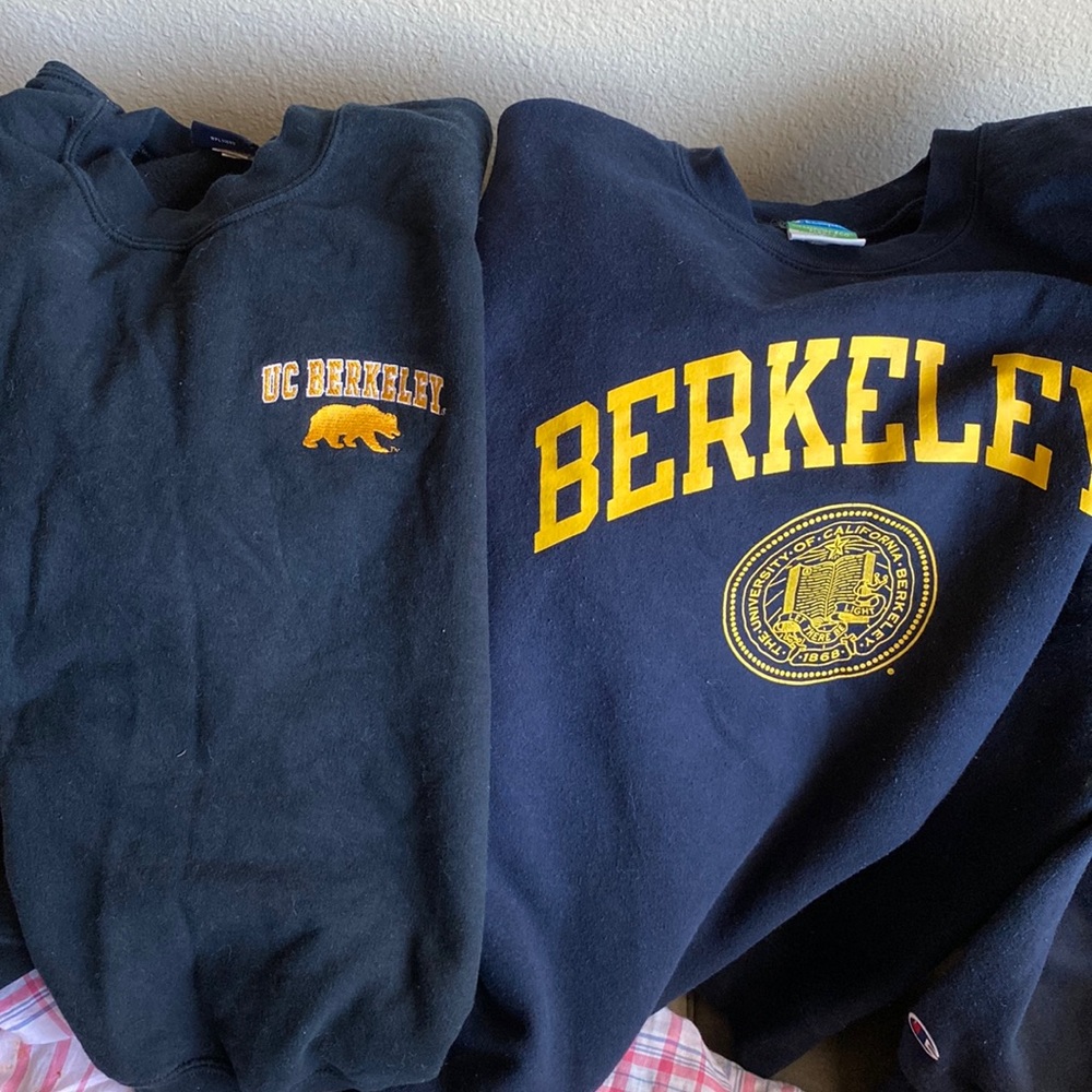UC Berkeley sweatshirts medium